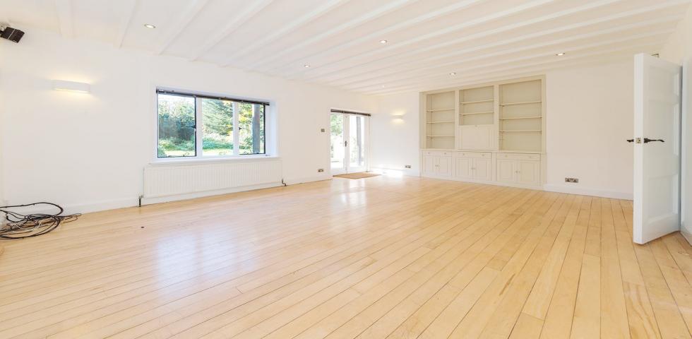 			NEW INSTRUCTION , 4 Bedroom, 1 bath, 1 reception Detached House			 Turner Close, HAMPSTEAD GARDEN SUBURB